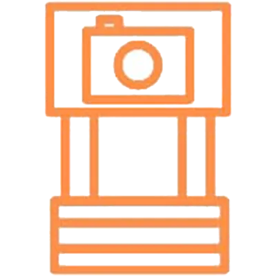 Photobooth konsep cinematic dengan gaya foto seperti (nuansa retro, action, dll)